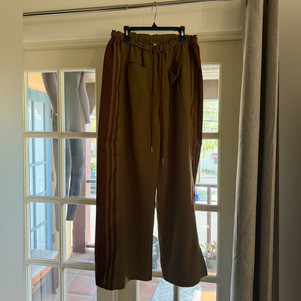 Women’s Drawstring Pants Size Large - image 1